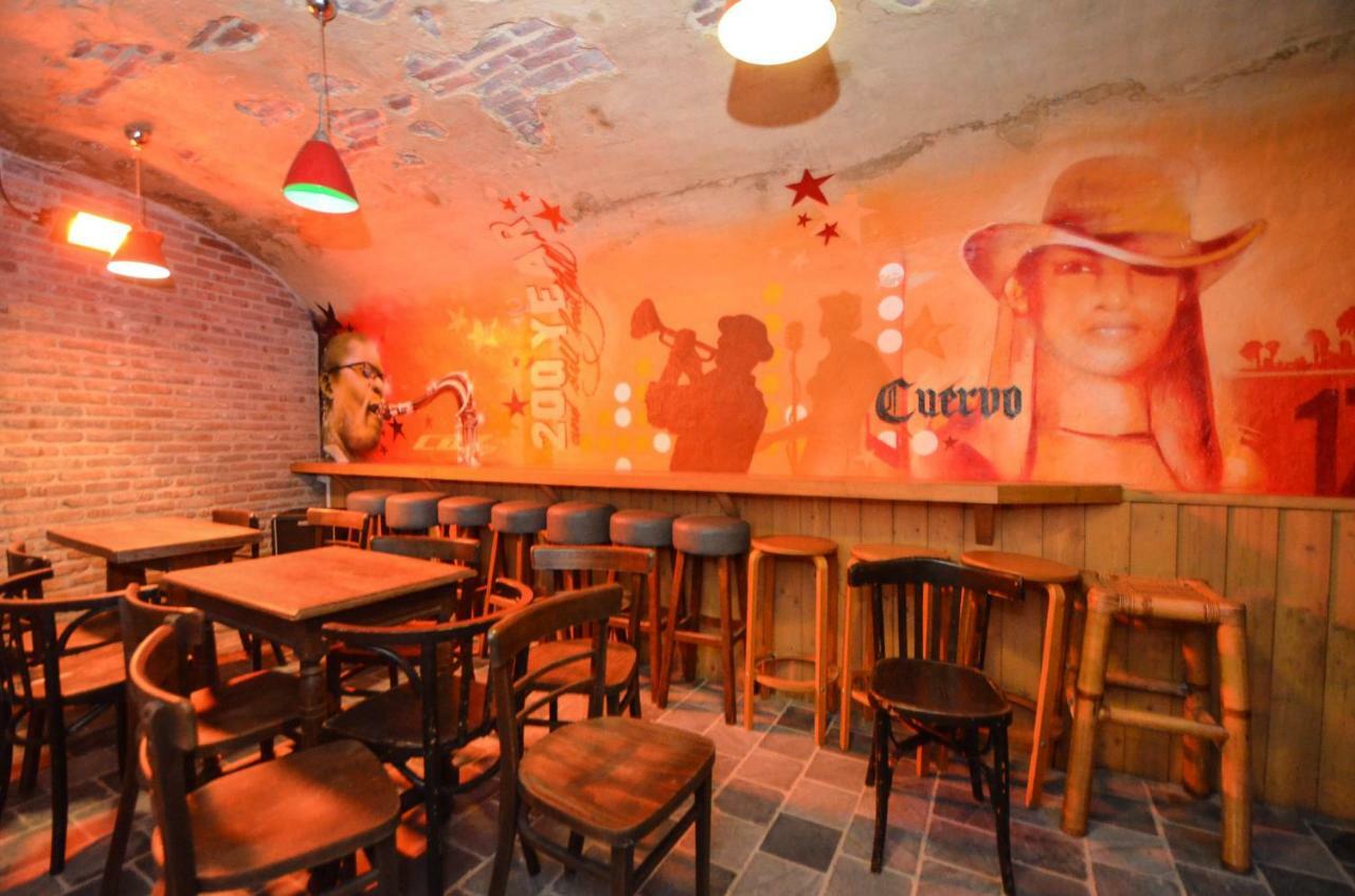 B&B Les Secrets De La Vie Celles  Экстерьер фото